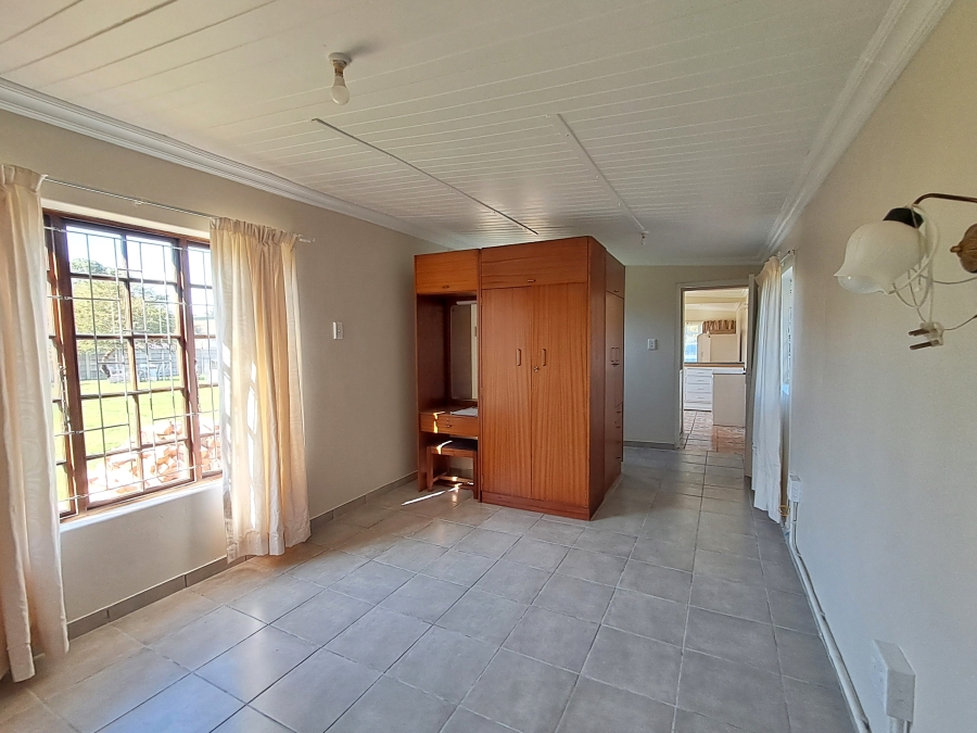 To Let 1 Bedroom Property for Rent in Humansdorp Eastern Cape